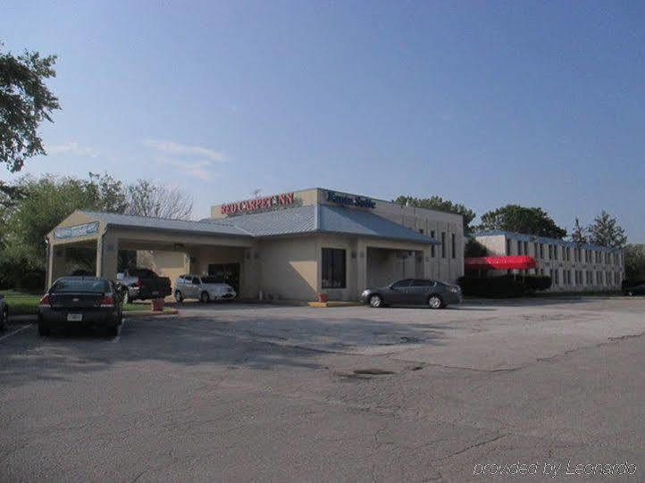 Red Carpet Inn Fanta Suites Hotel Greenwood Exterior photo